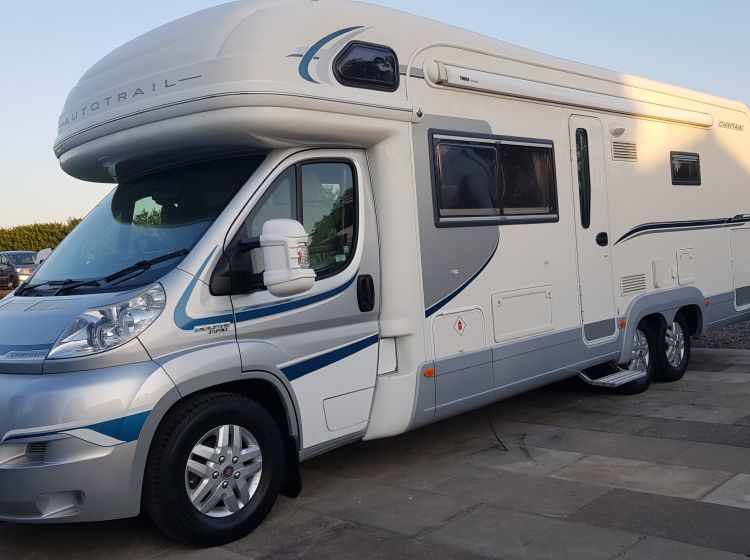 now sold thanks!!!!!!Autotrail Chieftain motorhome 3.0 diesel 6 berth 4 seat belts 2010 extras fsh 2 keys excellent condition px and finance welcome