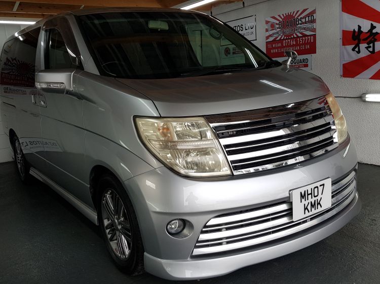 Now sold thanks****nissan Elgrand Rider 2.5 automatic 8 seater silver mpv day van 2007 excellent condition px and finance 6 months warranty