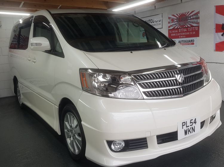 now sold thanks!!!!!Toyota Alphard 3.0 white petrol auto 8 seater sunroof jap import in stock 04 	new timing belt full service and new m.o.t