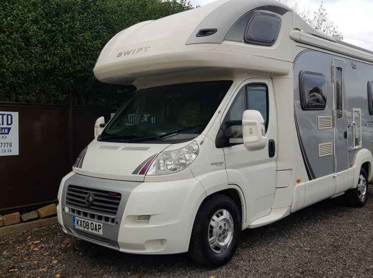 now sold thanks!!!!!!motorhome swift voyager 695 el 4 berth 4 seatbelts with extras 2008 	fsh 2 keys excellent condition px and finance welcome