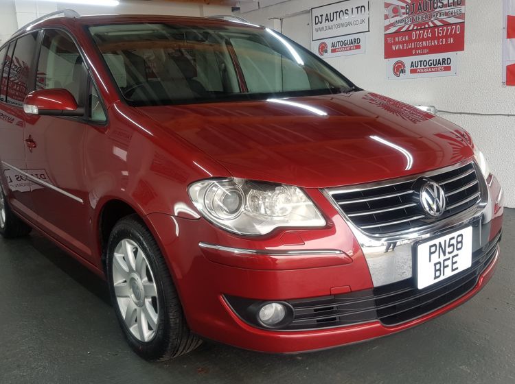 now sold thanks!!!!!!!Volkswagen Touran 1.4 TSi automatic highline spec red japanese import 4new tyres,cruise	excellent condition px and finance 6 months warranty
