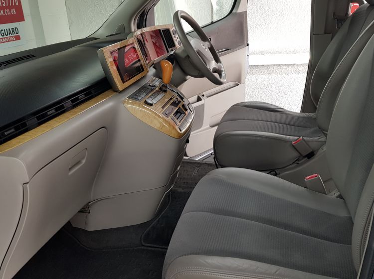 now sold thanks!!!!Nissan Elgrand 3.5 automatic 8 seater blue MPV day van fresh import -32k miles fresh import -6 months warranty-px poss -elec curtains quote 107