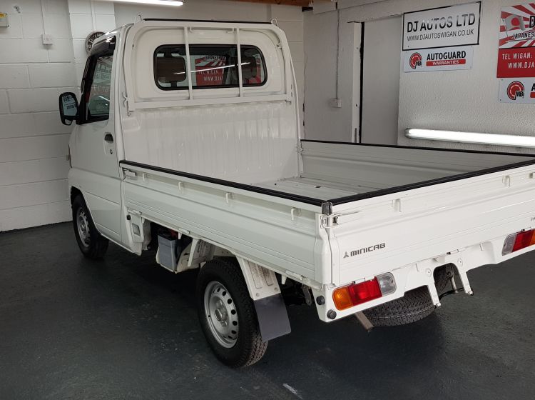 now sold thanks!!!!!!!Mitsubishi mini pickup 650cc corrosion free drop sides only 2008 fresh import-aircon-quote 108