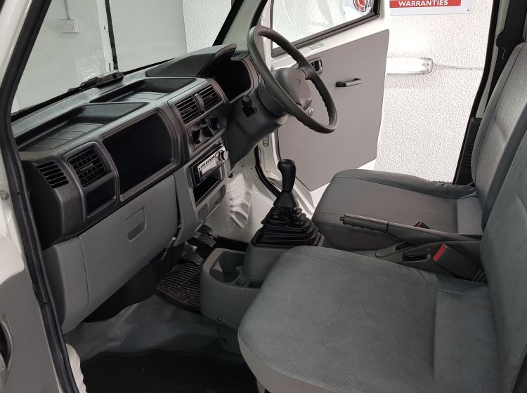 now sold thanks!!!!!!!Mitsubishi mini pickup 650cc corrosion free drop sides only 2008 fresh import-aircon-quote 108