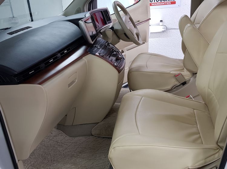 now sold thanks!!!!!!Nissan Elgrand 2.5 automatic 8 seater white MPV day van only 46k miles 05 fresh import in stock-px poss 6 month warranty- quote 111