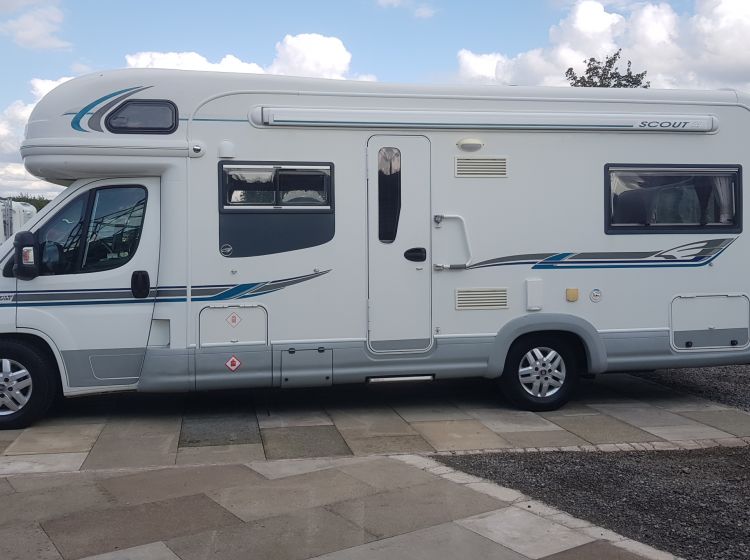 now sold thanks!!!!!!!!autotrail scout 30 diesel motorhome 6 seatbelts 6 berth u shape lounge fsh 2 keys excellent condition px and finance welcome