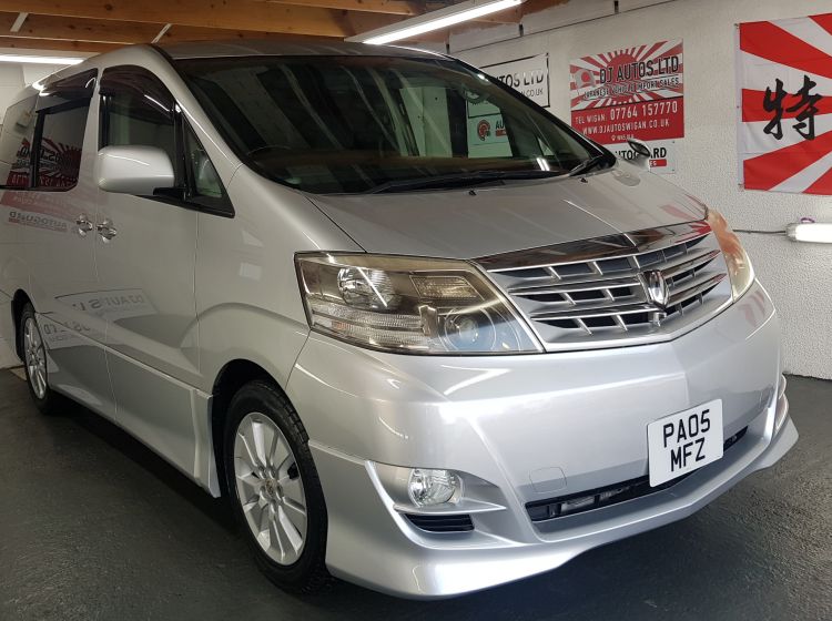 now sold thanks!!!!!!!Toyota alphard 2.4 petrol auto silver 8 seater 2005 fresh import in stock Top class condition px and finance 6 months warranty