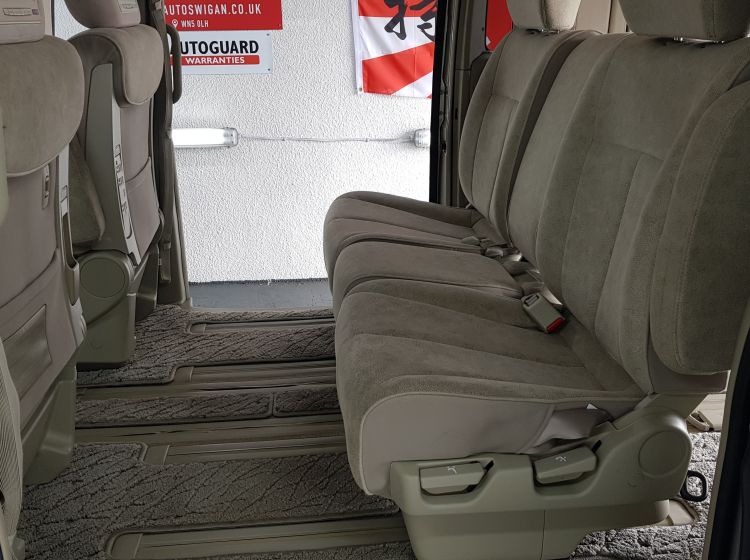 now sold thanks!!!!!!issan Elgrand 3.5 automatic 8 seater biege MPV day van only 40k miles 2004	in stock rear electric curtains -quote 119