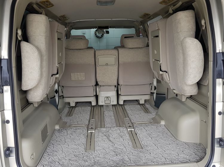 now sold thanks!!!!!!issan Elgrand 3.5 automatic 8 seater biege MPV day van only 40k miles 2004	in stock rear electric curtains -quote 119