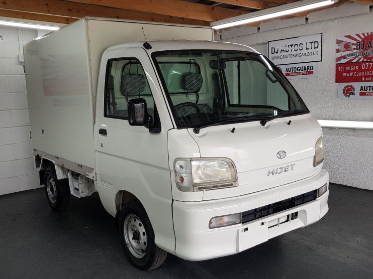 now sold thanks!!!!!!120 -Daihatsu Hi jet minibox van 650cc fresh japanese import corrosion free only 23k miles 2003 -in stock please quote 120