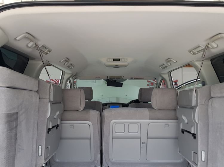 now sold thanks!!!!!Toyota Alphard 2.4 white petrol automatic 8 seater mpv japanese import 2006 in stock- please quote 142