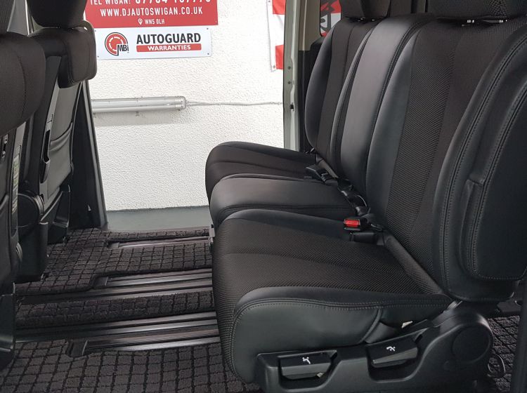now sold thanks!!!!!Nissan Elgrand e51 2.5 automatic 8 seater white japanese import day van 07 in stock-grade 4- please quote 160