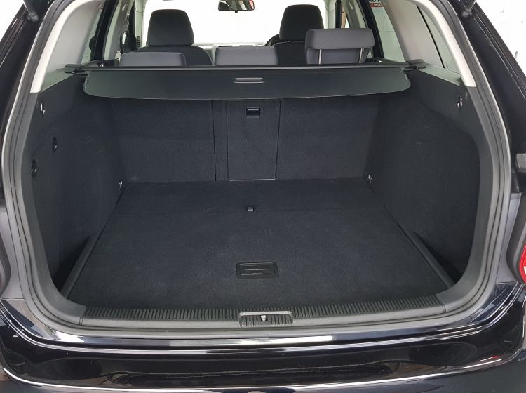 sold thanks!!!!!!178-Volkswagen golf estate 1.4 petrol automatic black fresh japanese import only 28k miles excellent condition please quote 178