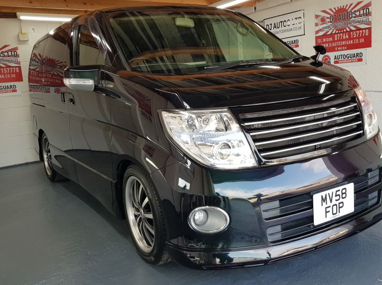 now sold thanks!!!!!!!!196-Nissan Elgrand e51 2.5 automatic 8 leather seats black japanese fresh import only 52000 miles -08 	in stock-please quote 196