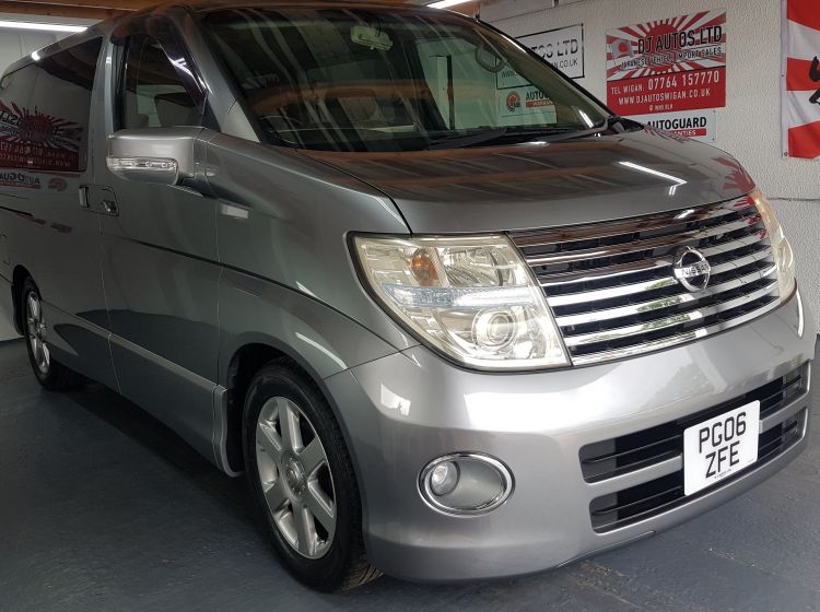now sold thanks!!!!!!214 nissan elgrand e51 s2 in grey 2.5 4wd switchable 2wd automatic 8 seater fresh japanese import only 63k miles warranted-2006-please quote 214