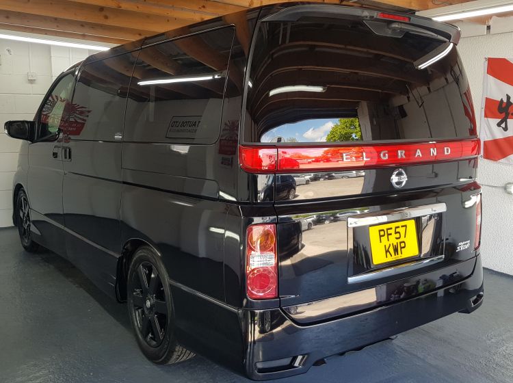now sold thanks!!!!!!!223-Nissan Elgrand e51 2.5 automatic 8 seater black fresh japanese import 2007 -px finance poss 6 months warranty- please quote 223