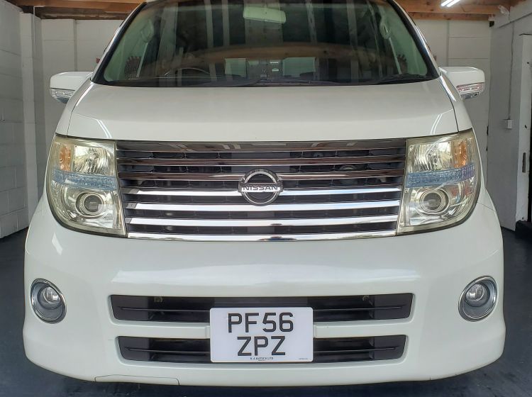 now sold thanks!!!!!!234-Nissan Elgrand e51 petrol 3.5 automatic 8 seats fresh japanese import 2006  px and finance poss-6 months warranty-please quote 234