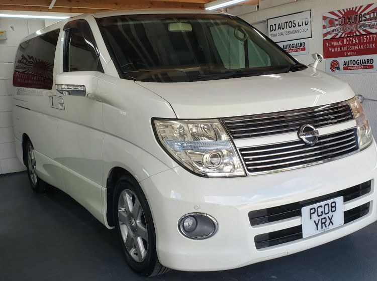 now sold thanks!!!!!!!!242-Nissan elgrand e51 white 2.5 auto 8 leather seats fresh japanese import 360 cameras-08 px and finance poss-6 months warranty- please quote 242