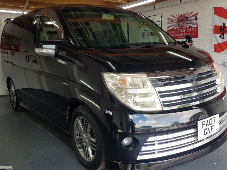 now sold thanks!!!!!!!248-Nissan elgrand e51 rider s 2.5 sunroofs rear roof spoiler fresh japanese import only 34k miles 07 px and finance 6 months warranty- please quote 248