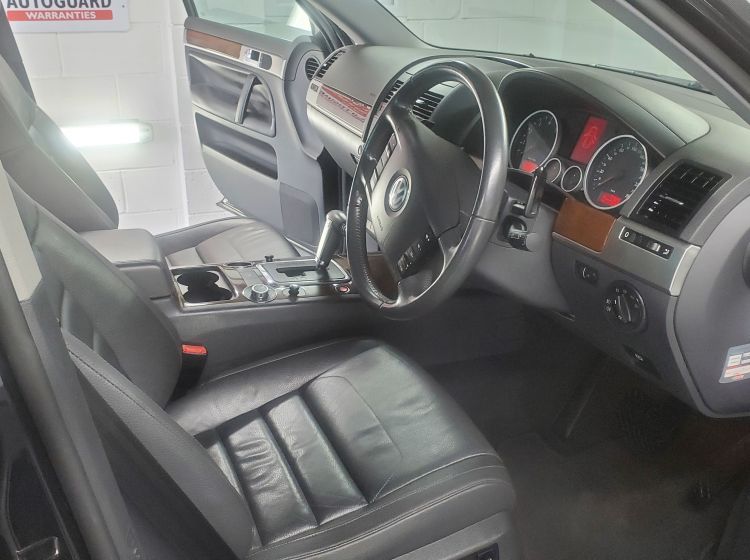 now sold thanks!!!!!!269-Volkswagen Touareg 3.6 4x4 petrol fresh japanese import black only 48k miles 08 px possible-excellent condition-3 months warranty-please quote 269