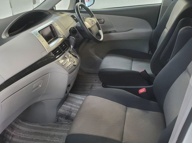 sold reserved deposit payed!!!!!!!302-Toyota Estima 2.4 petrol automatic 7 seater fresh japanese import bimta mileage certificate 48k miles excellent condition -please quote 302