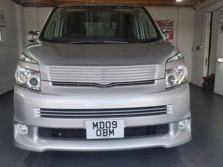 sold reserved deposit payed!!!!!!!!303-Toyota voxy/noah 2.0 petrol automatic in silver 8 seater fresh japanese import 4.5 grade bimta mileage certificate only 36k miles excellent condition 2009 px and finance poss-6 months warranty- please quote 303
