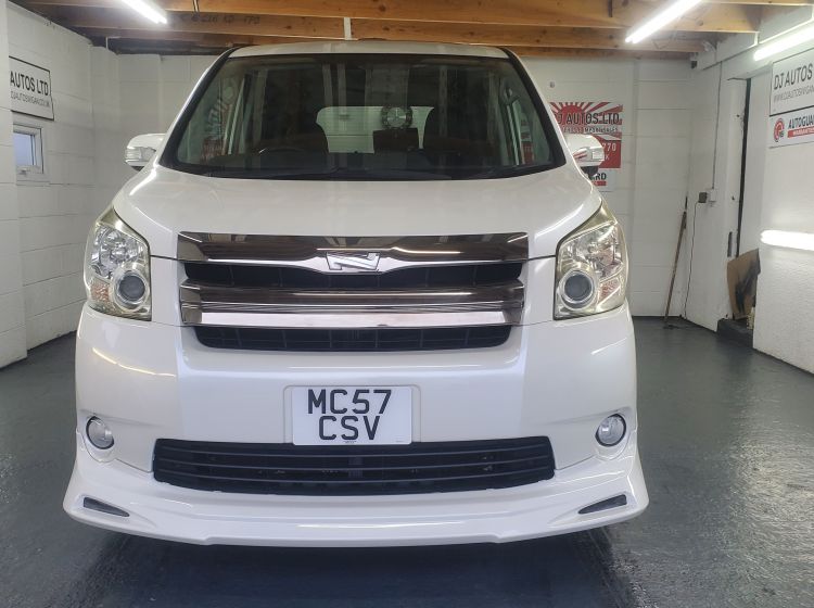 now sold !!!!!!!!312-Toyota noah 2.0 petrol automatic 8 seater white fresh japanese import bimta mileage 4.5 grade 08 2 x sunroofs-6 month warranty px poss--please quote 312