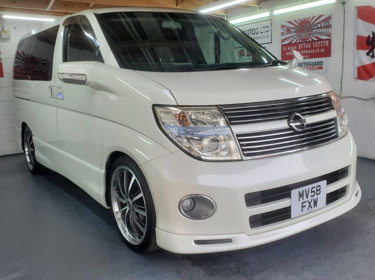 sold thanks!!!!!!!!!331-Nissan Elgrand e51 2.5 automatic 8 seater fresh japanese import sunroof 2008 	px poss-6 months nationwide warranty-please quote 331