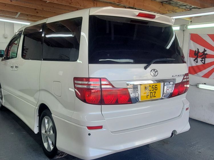 sold deposit payed!!!!!!!!334-Toyota Alphard 2.4 white petrol automatic 8 seater fresh japanese import 2006	px poss 6 months warranty please quote 334