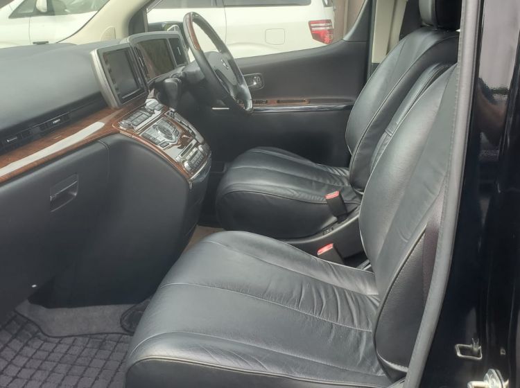 sold thanks!!!!!!341-Nissan Elgrand 2.5 automatic 8 seater black leather seats fresh japanese import 09 	px poss-6 months warranty-please quote 341