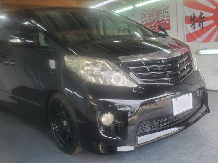345-Toyota Alphard 2.4 black automatic 8 seater fresh japanese import twin sunroofs 2010 excellent condition-58k miles-please quote 345