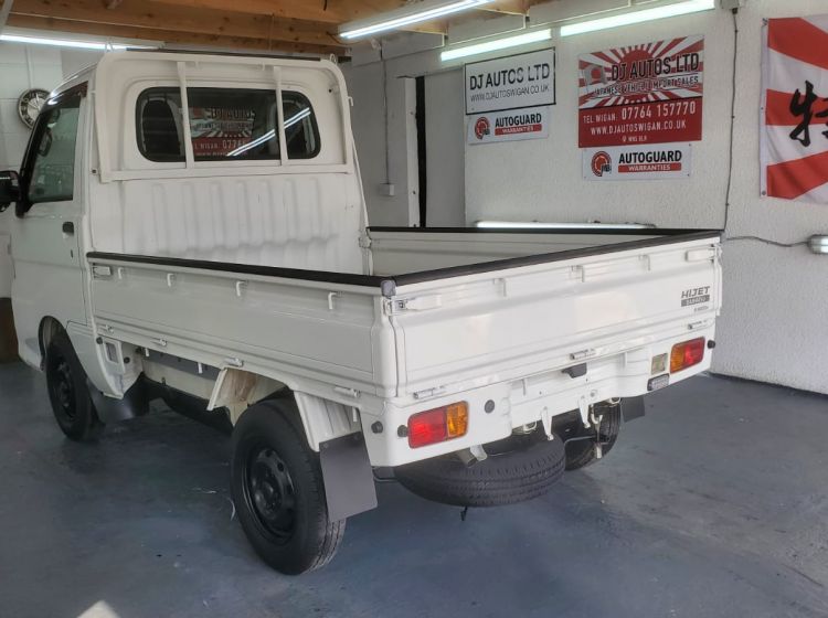 now sold thanks!!!!!346-Daihatsu hi jet 4wd mini pick up 660cc fresh japanese import only 6k miles 	2012 -px poss- corrosion free-please quote 346 to reserve me