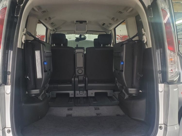 sold thanks!!!!!!!!!!350-Nissan serena 2.0 automatic 8 seater fresh japanese import only 32k miles 2011 px poss- 6 months nationwide warranty-please quote 350
