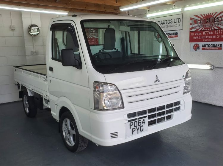 now sold thanks!!!!!!!362-Mitsubishi minicab pickup 650cc 4wd fresh japanese import only 14k miles 2014 -4wd with diff lock+2h 4h 4l -7 jap services -quote 362 to reserve me
