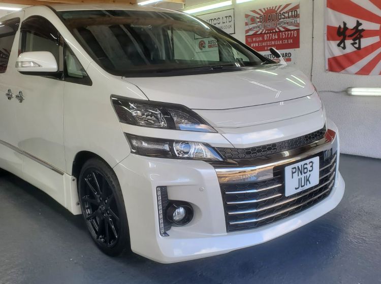 382-Toyota vellfire gs 2.4 auto 7 seats japanese import only 39k miles 2014 -in excellent condition refurbed black alloys-please quote 382 to reserve me