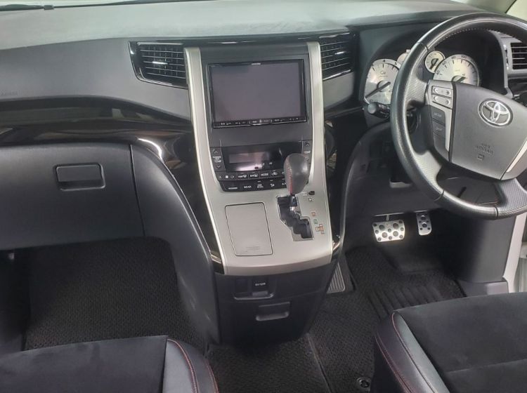 390-Toyota vellfire gs 2.4 automatic 7 seater fresh japanese import 45k mile 4.5 high grade in excellent condition 2014 -px poss -please quote 390 to reserve me