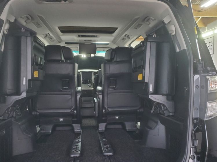 399-Toyota vellfire 2.4 g edition sunroofs leather only 51k miles japanese import -excellent condition 6 months nationwide warranty-px poss-please quote 399 to reserve me!!!