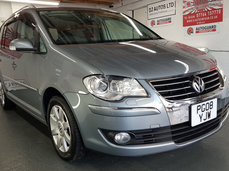 now sold thanks!!!!!!Volkswagen Touran 1.4 TSI grey automatic 7 seater japanese import rust free 2008 excellent condition px and finance 6 months warranty quote 40
