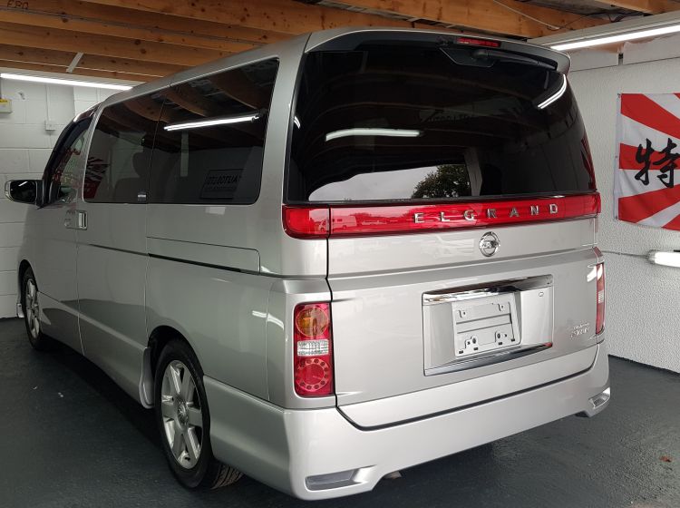 now sold thanks!!!!!!!Nissan Elgrand 2.5 automatic 8 seater silver MPV day van fresh import in stock in stock only 54k miles grade 4 excellent condition