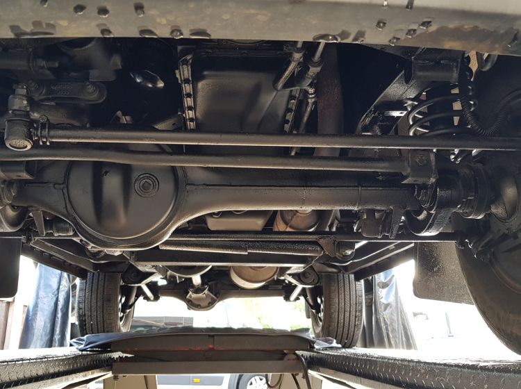 now sold thanks!!!!!!!!Land Rover Discovery white 3.9 V8i auto japanese import collectors corrosion free 1998 excellent alround condition must be seen twin sunroofs