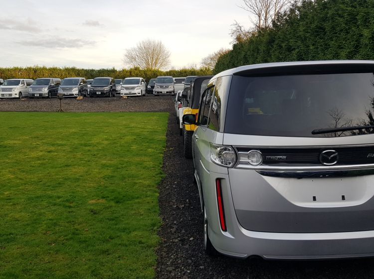 Japanese imports for sale wigan -nissan elgrands-toyota alphards/vellfires-vw tourans-mazda biantes-jeep wranglers-mitsubishi pajeros-mk1 landrover discoverys