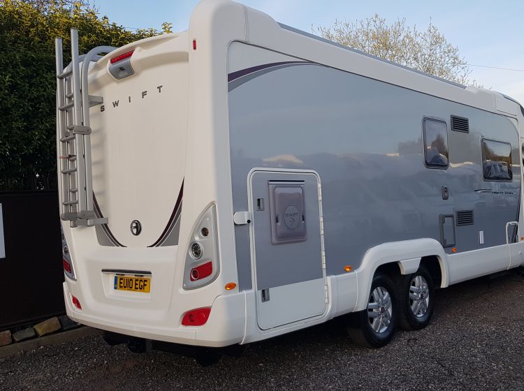 now sold thanks!!!!!!swift kontiki 679 motorhome 3.0 diesel 4 berth 4 seatbelts tag axle garage 2010 fsh 2 keys excellent condition px and finance welcome
