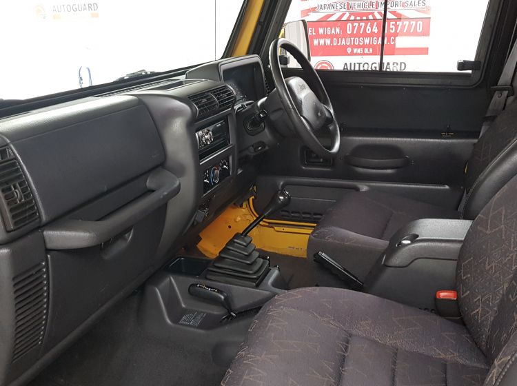 now sold thanks!!!!!!Jeep Wrangler 4.0 manual lifted yellow jap import rust free 2001 in stock new tyres refurbed alloys soft top perfect